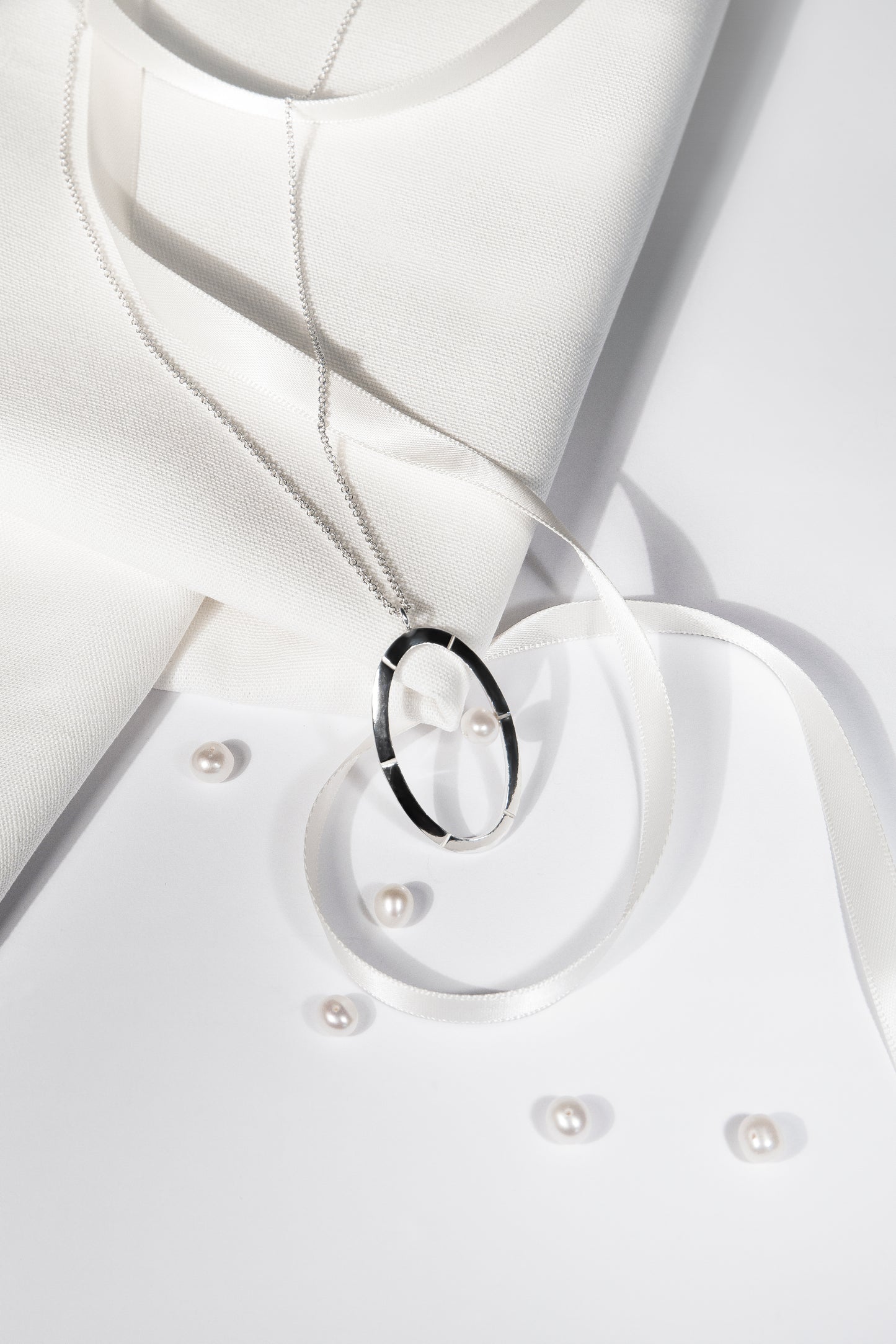 【綻放】橢圓形畫框耳環/925純銀/黃銅鍍20K金 Classic Ellipse Frame Necklace