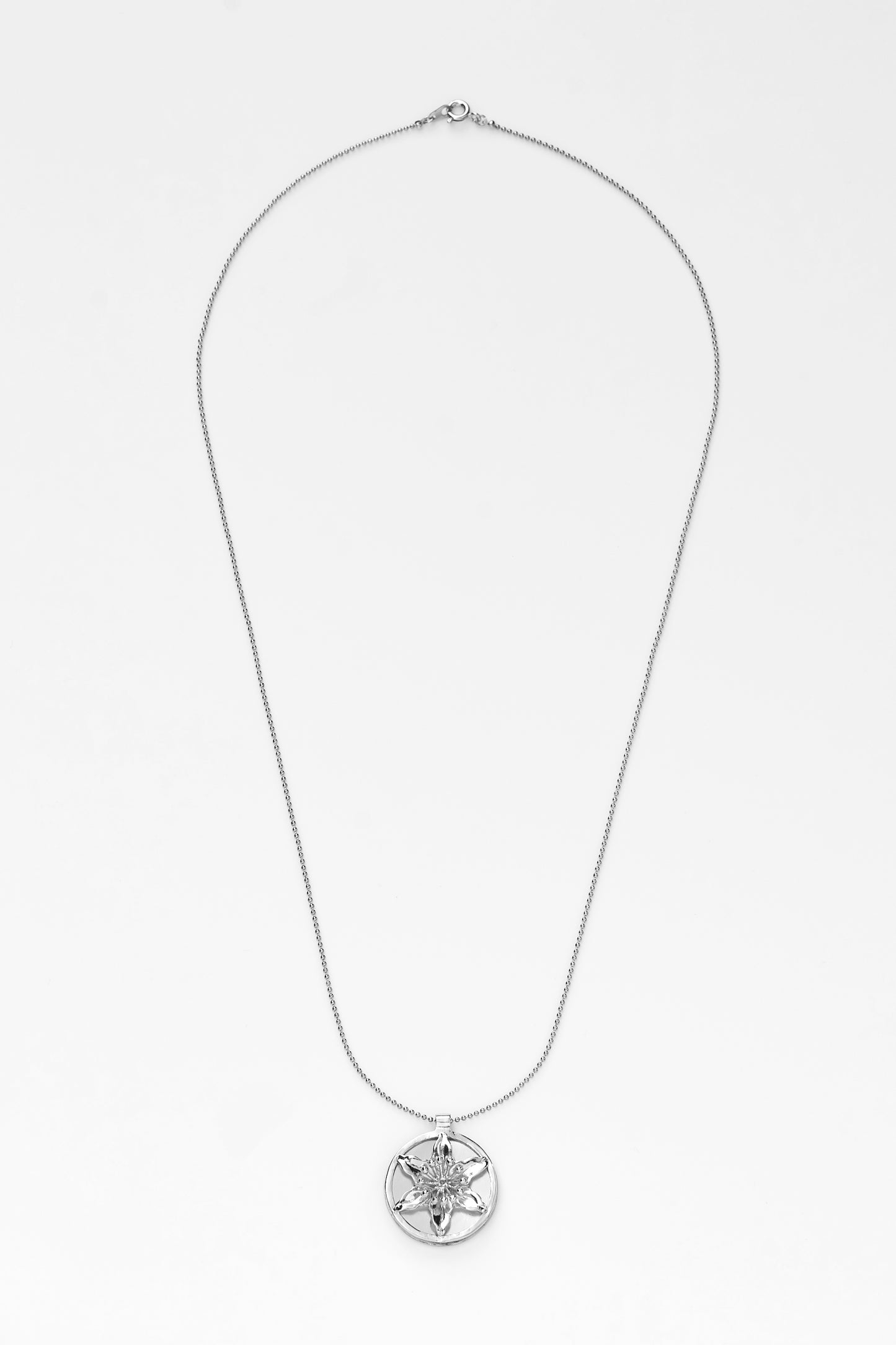 【綻放】框中風景-百合花項鍊/925純銀/黃銅鍍20K金 Lily White Necklace
