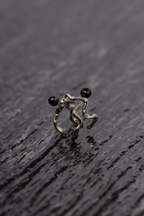 【SCART】Whisper Ear Clip - Black Pearl Sterling Silver Ear Clip
