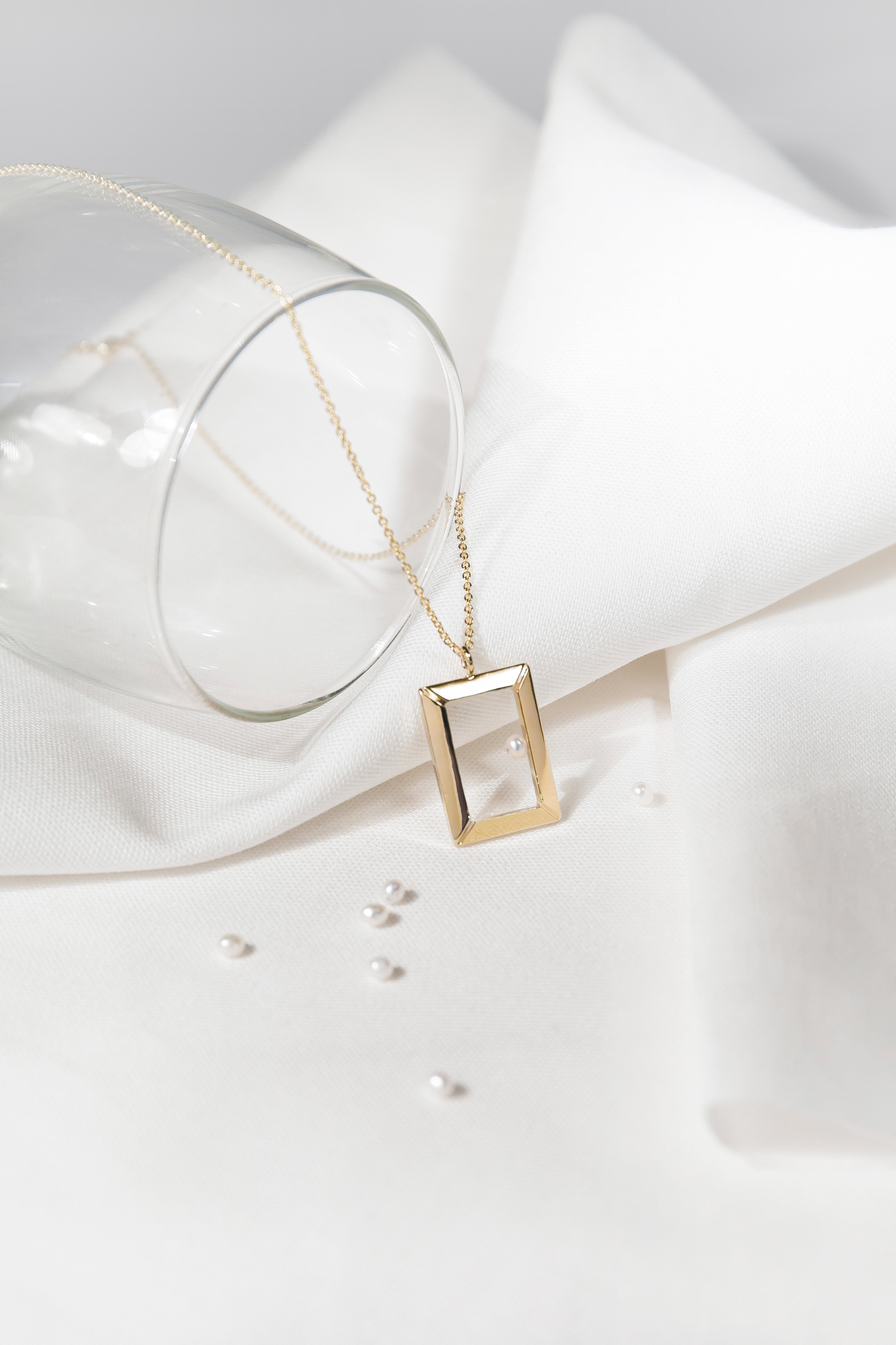 【Blooming】『Sold out, pre-orders available, waiting time 7-14 days』 18-inch Petite Oblong Frame Necklace / 925 Sterling Silver / 20K Gold Plated Brass