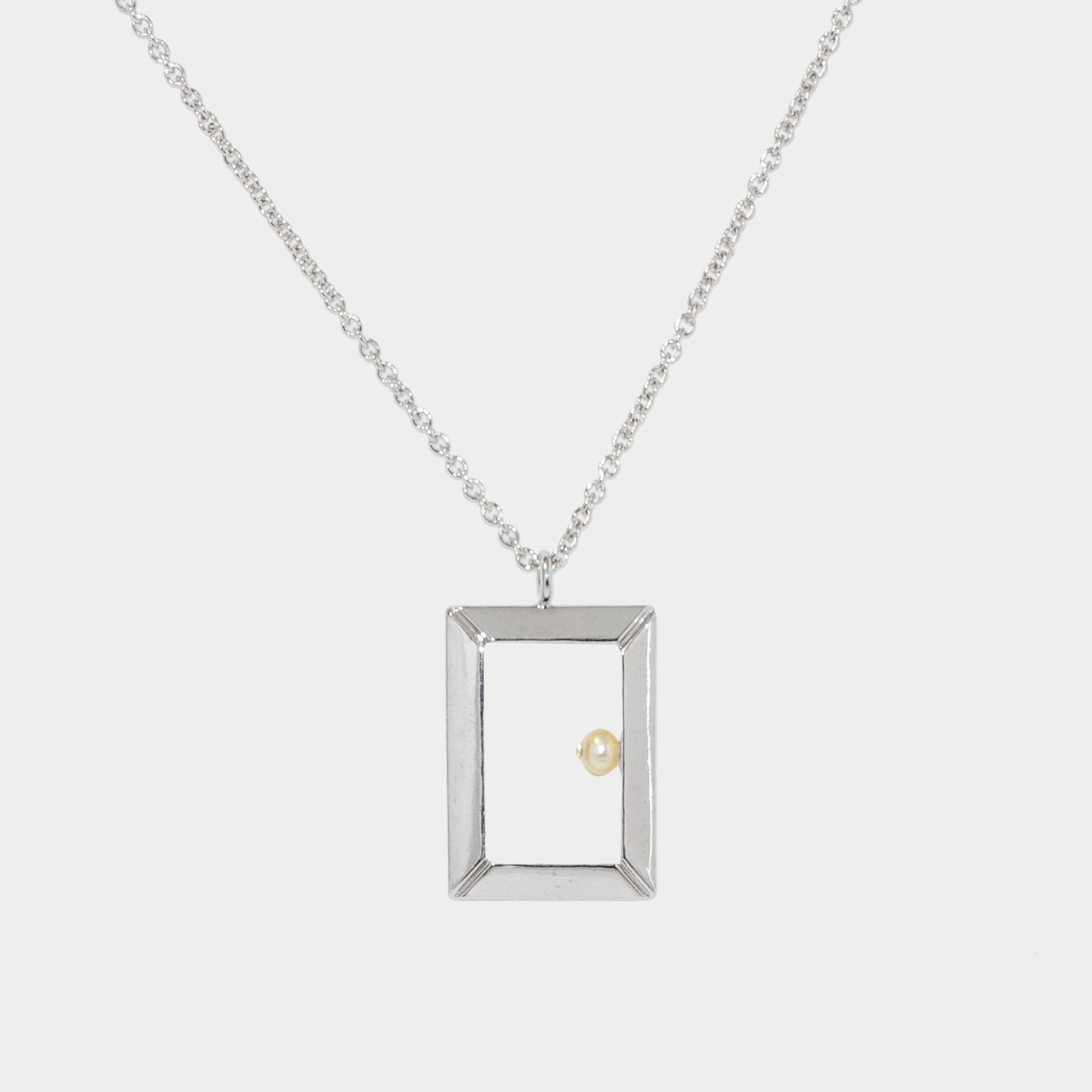 【Blooming】『Sold out, pre-orders available, waiting time 7-14 days』 18-inch Petite Oblong Frame Necklace / 925 Sterling Silver / 20K Gold Plated Brass