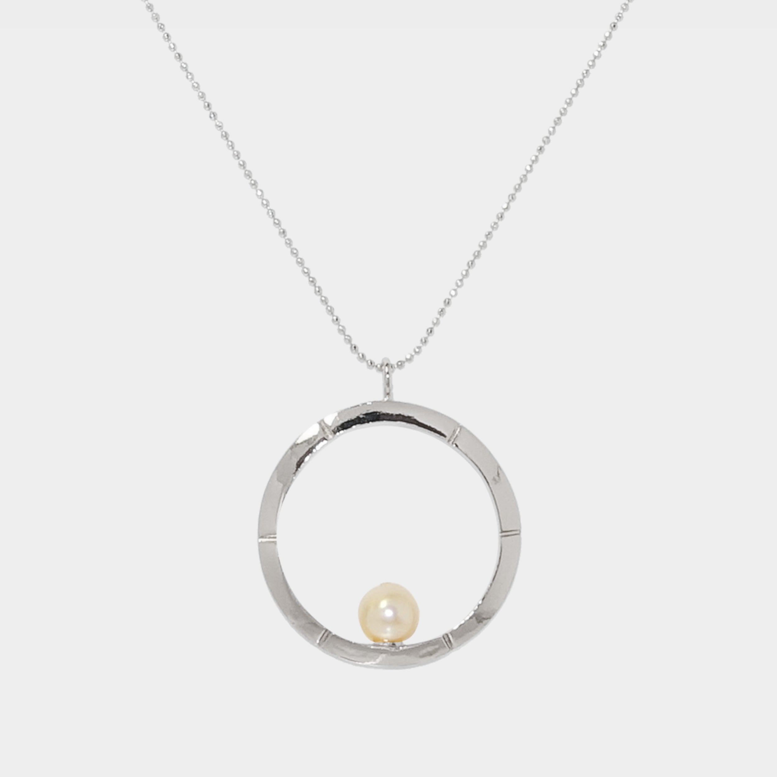【Radiance】24-inch Large Round Picture Frame Necklace / 925 Sterling Silver / Brass Plated with 20K Gold Classic Aureole Frame Necklace